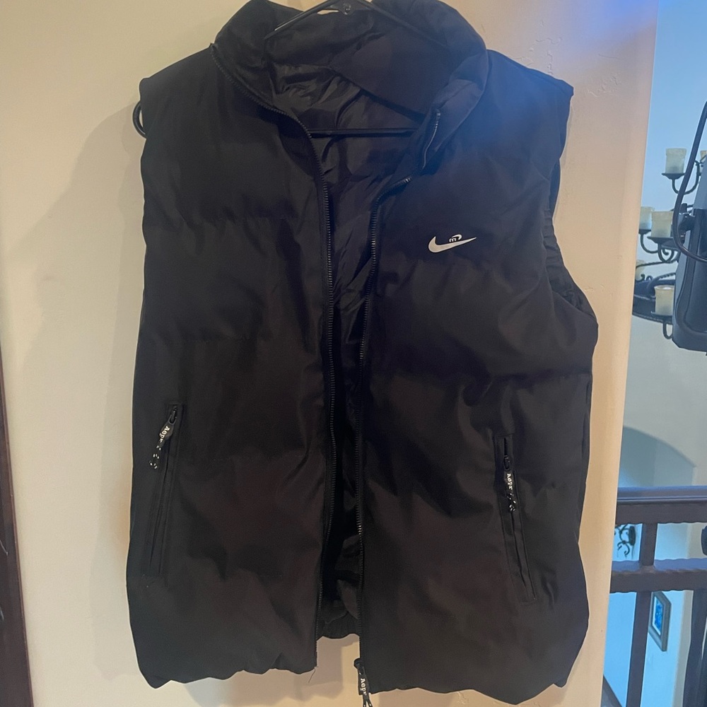 Vintage NIKE Puffer Vest (Size M/L)